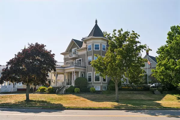 84 Eastern Promenade #3, Portland, ME 04101