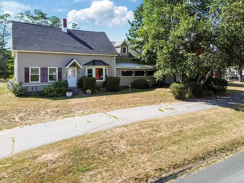 777 Hinckley RD, Canaan, ME 04924