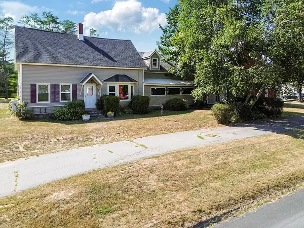 777 Hinckley RD, Canaan, ME 04924