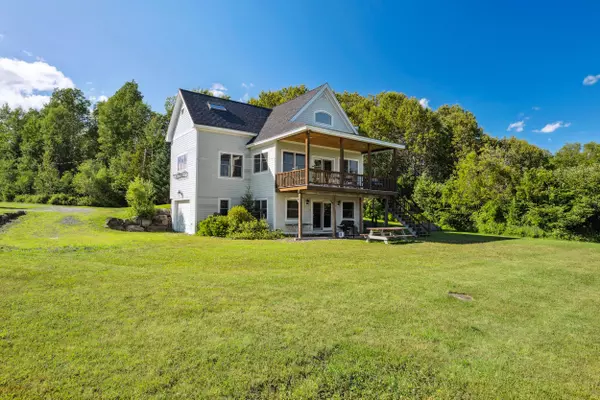 12 Sunrise RD, Rangeley, ME 04970