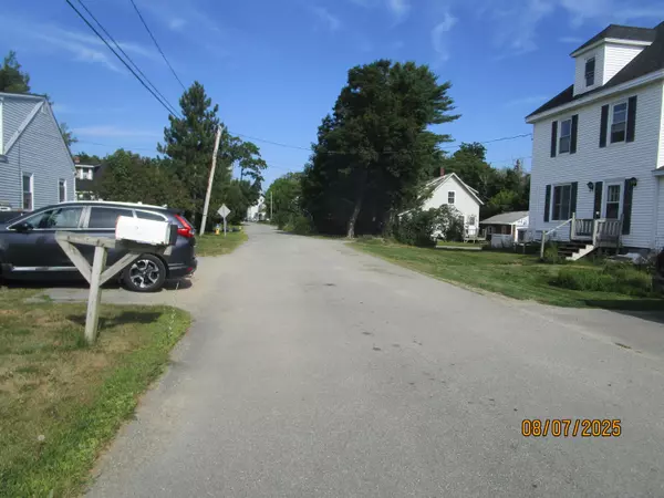 Orrington, ME 04474,27 McKinley AVE