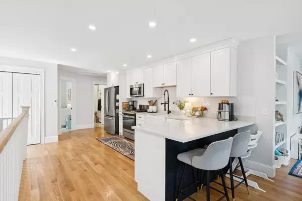 South Portland, ME 04106,15 Curtis ST