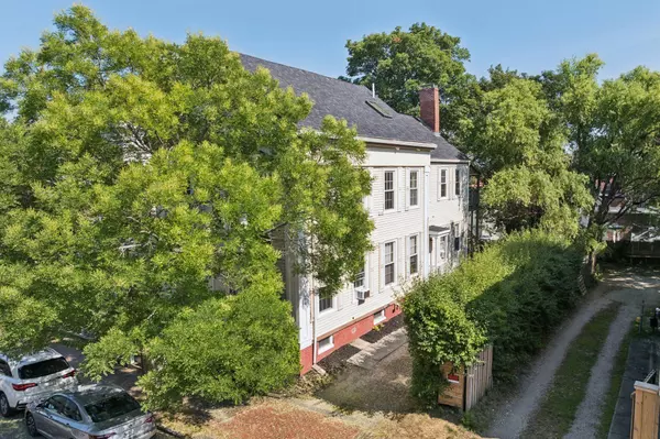 Portland, ME 04101,92 Pleasant ST