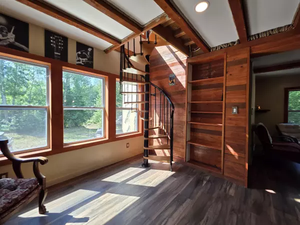 Lee, ME 04455,10 Corbett RD