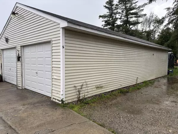 Limerick, ME 04048,5 Burnham RD