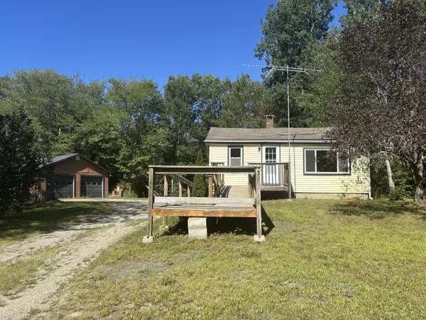 227 Thorsen RD, Hancock, ME 04640