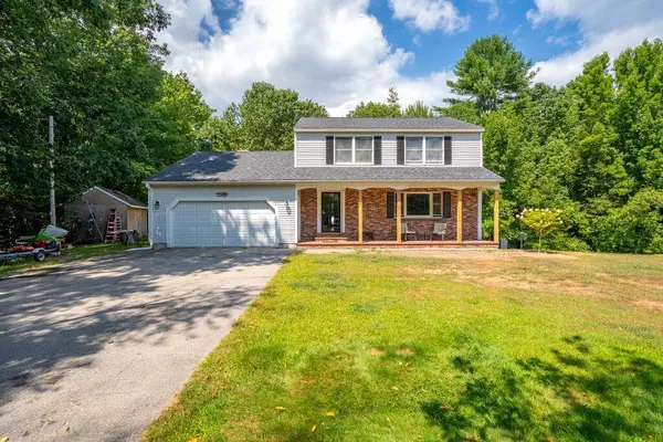 Raymond, ME 04071,2 Oakledge Hills RD