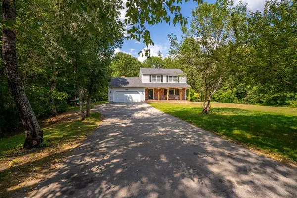 Raymond, ME 04071,2 Oakledge Hills RD