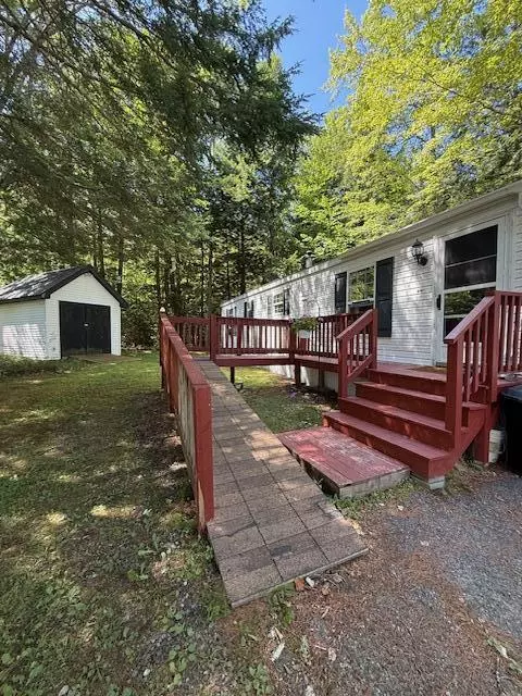 Winthrop, ME 04364,89 Pineland DR #89