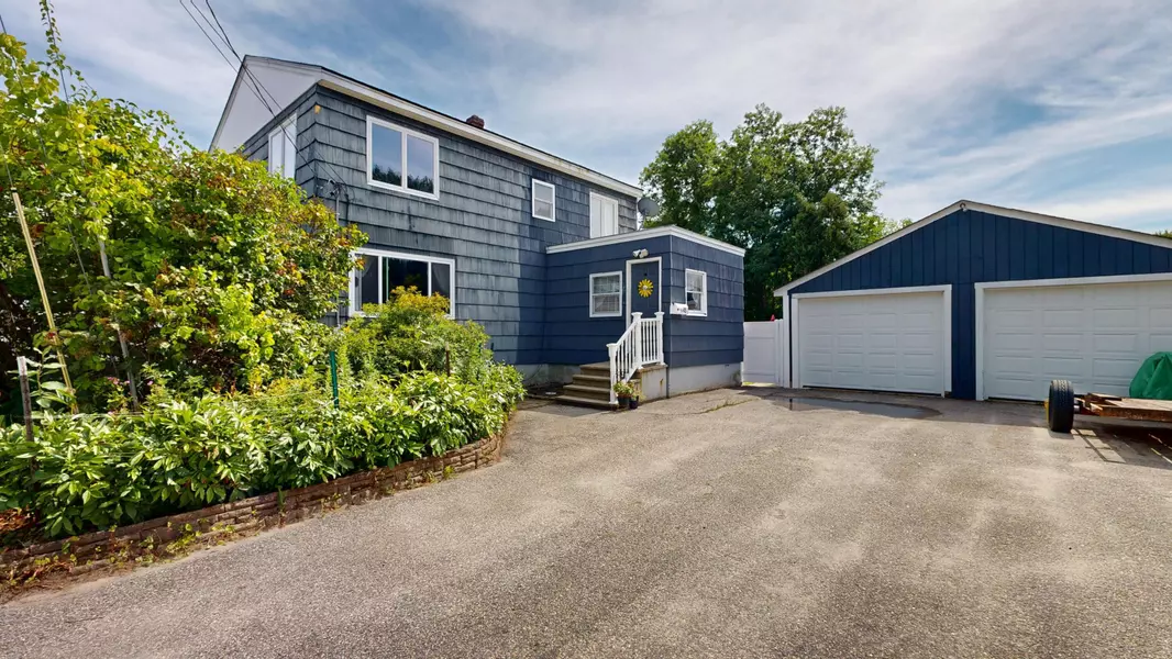 45 Hazelhurst ST, Auburn, ME 04210