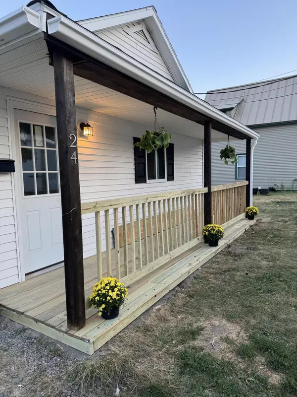 Fairfield, ME 04937,24 High ST