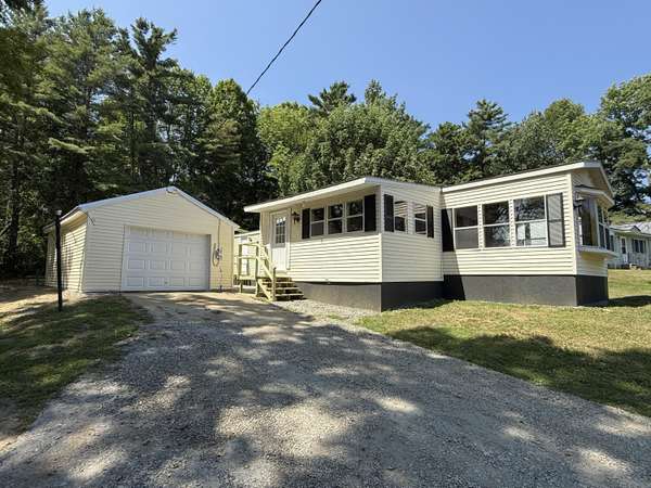 219 Norridgewock RD, Fairfield, ME 04937
