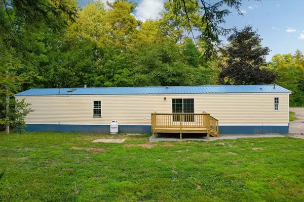 Sabattus, ME 04280,807 Middle RD