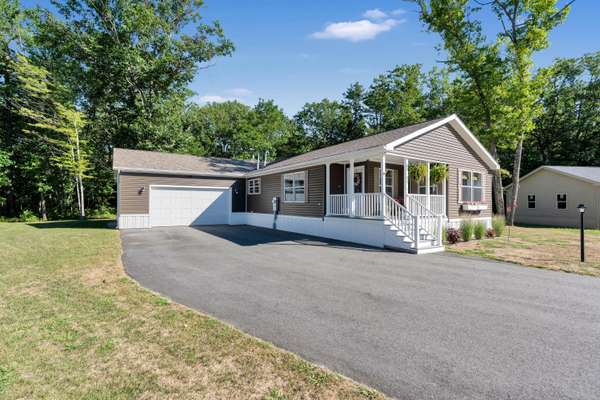 32 Conifer DR, Lyman, ME 04002