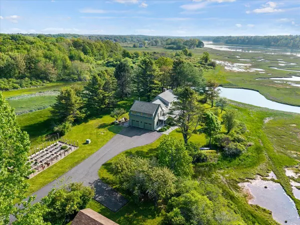 Scarborough, ME 04074,105 Spurwink RD