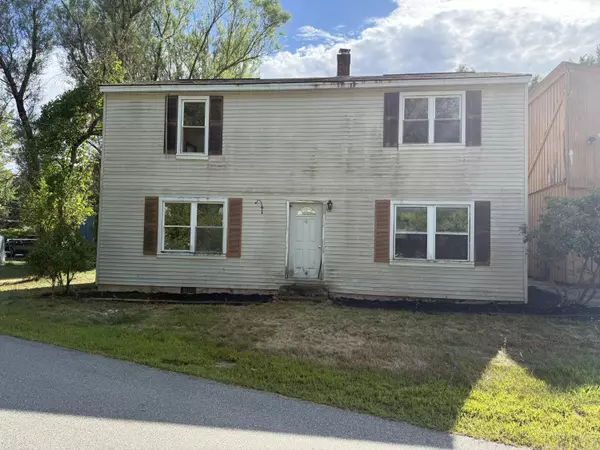 Saco, ME 04072,4 Blueberry AVE