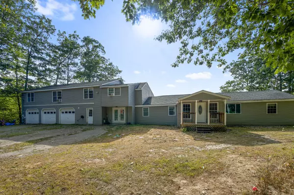 202 Quimby LN, Winslow, ME 04901