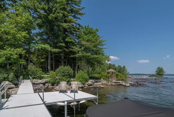 Raymond, ME 04071,73 Andersen RD