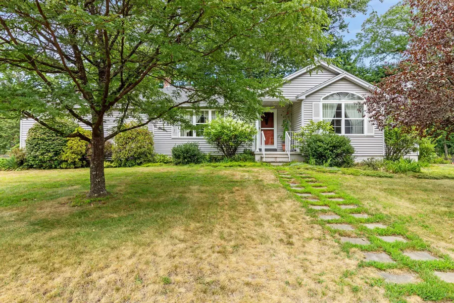 4 Raymond ST, Sanford, ME 04073