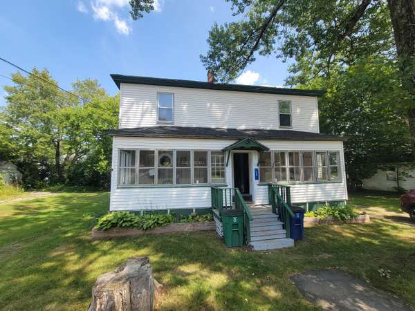 60 Summit ST, Baileyville, ME 04694
