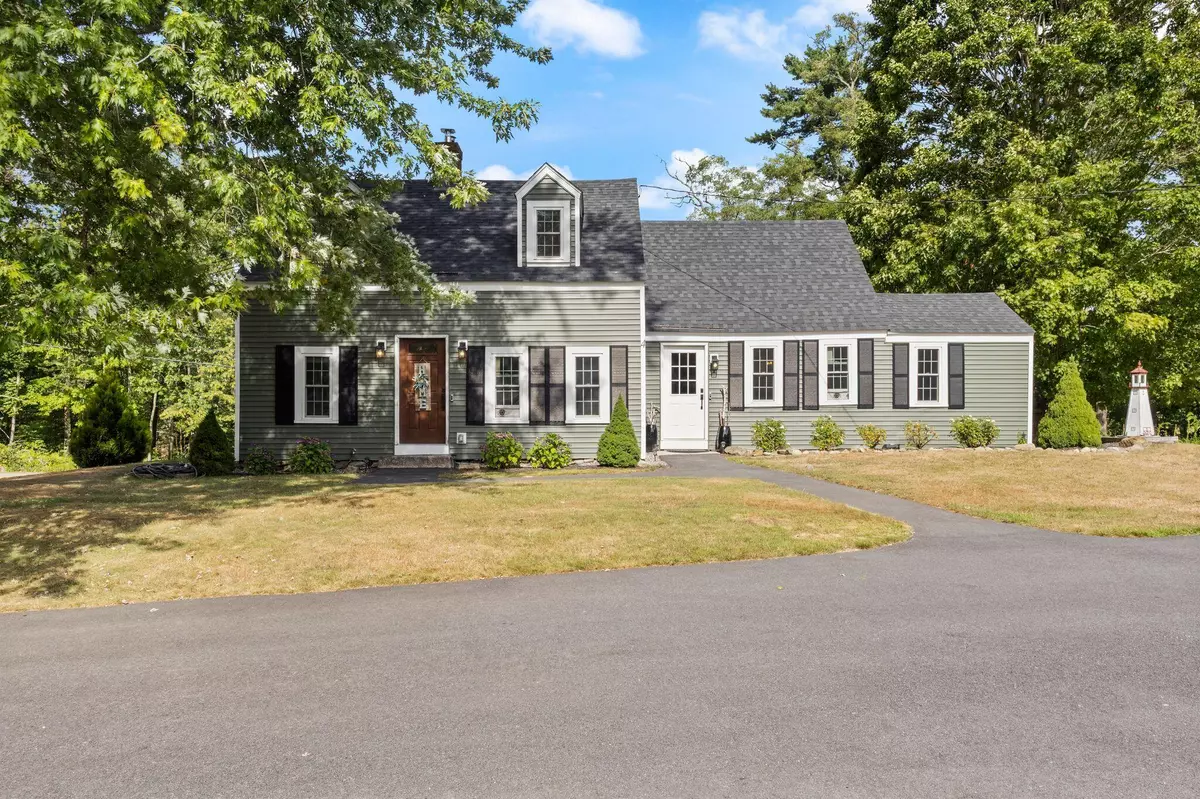 Wells, ME 04090,4 Faxon DR