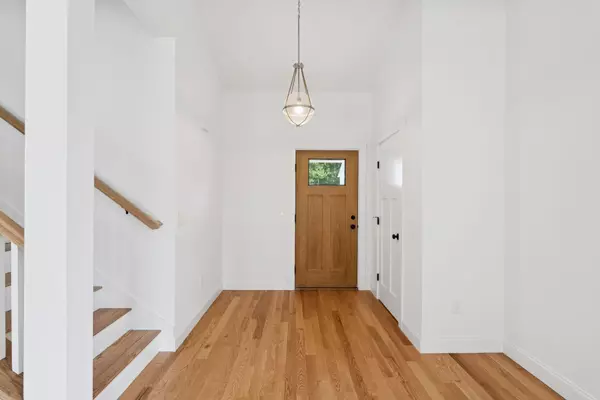 Westbrook, ME 04092,16 Nicklaus LN