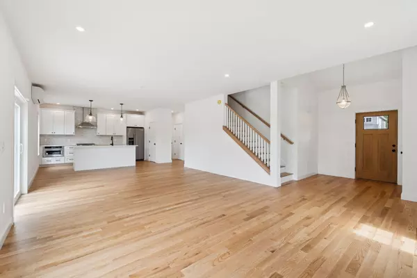 Westbrook, ME 04092,16 Nicklaus LN