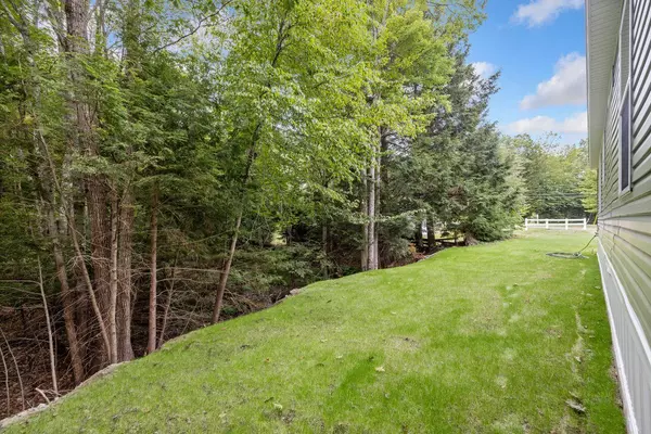 Sanford, ME 04073,516 Oak ST