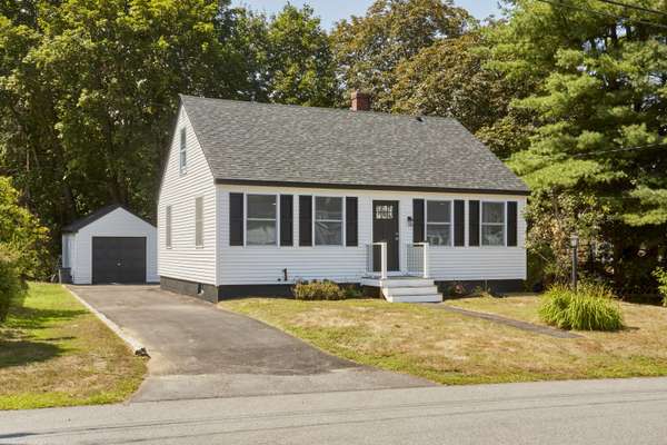 5 Calef ST, Saco, ME 04072