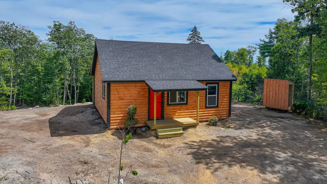 1B N Town Farm RD, Oxford, ME 04270