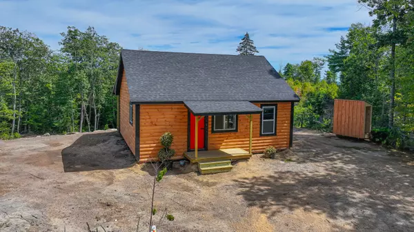 1B N Town Farm RD, Oxford, ME 04270