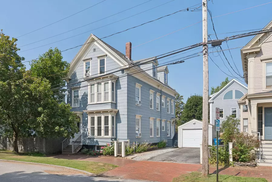 67 North ST, Portland, ME 04101