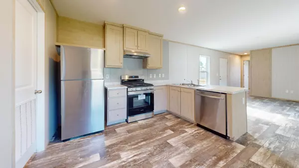 Farmingdale, ME 04344,3 Autumn DR