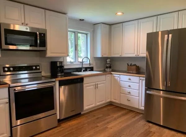 North Yarmouth, ME 04097,138 Cumberland RD