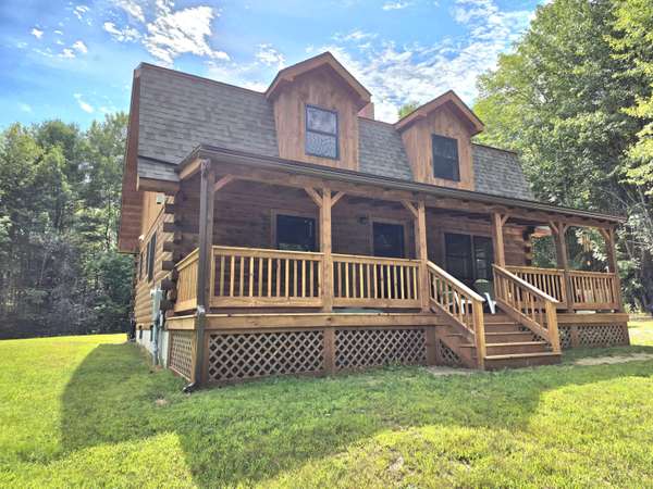 14 Tucker RD, Buckfield, ME 04220