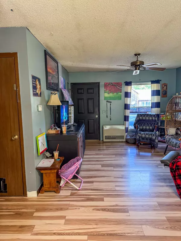 Madison, ME 04950,15 Clifton ST