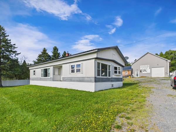 1359 New Sweden RD, Woodland, ME 04736