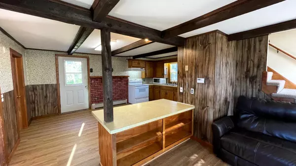 Jackman, ME 04945,626 Main ST