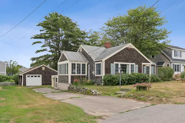 12 Summit TER, Wells, ME 04090