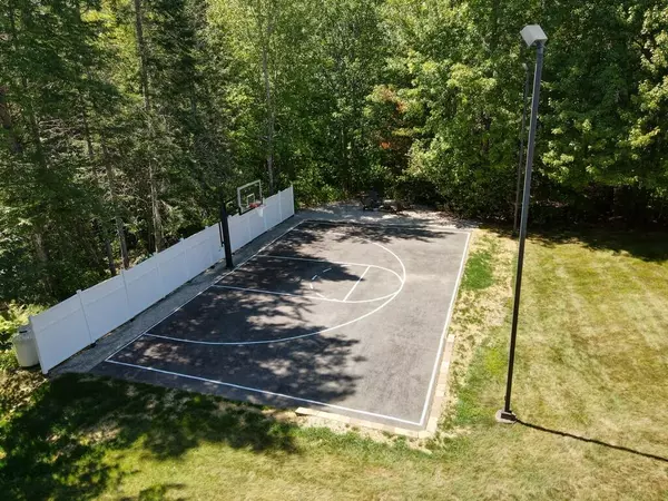 Levant, ME 04456,153 Stetson RD E