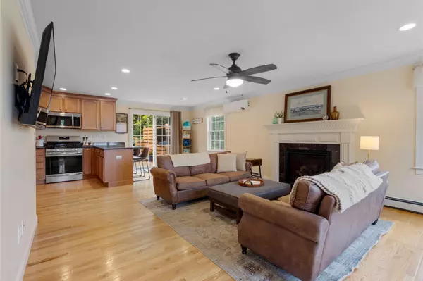 Saco, ME 04072,23 Blake AVE