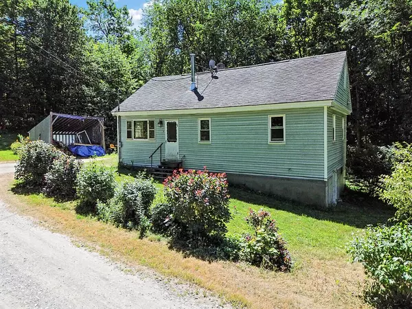 Winslow, ME 04901,17 Hapworth LN