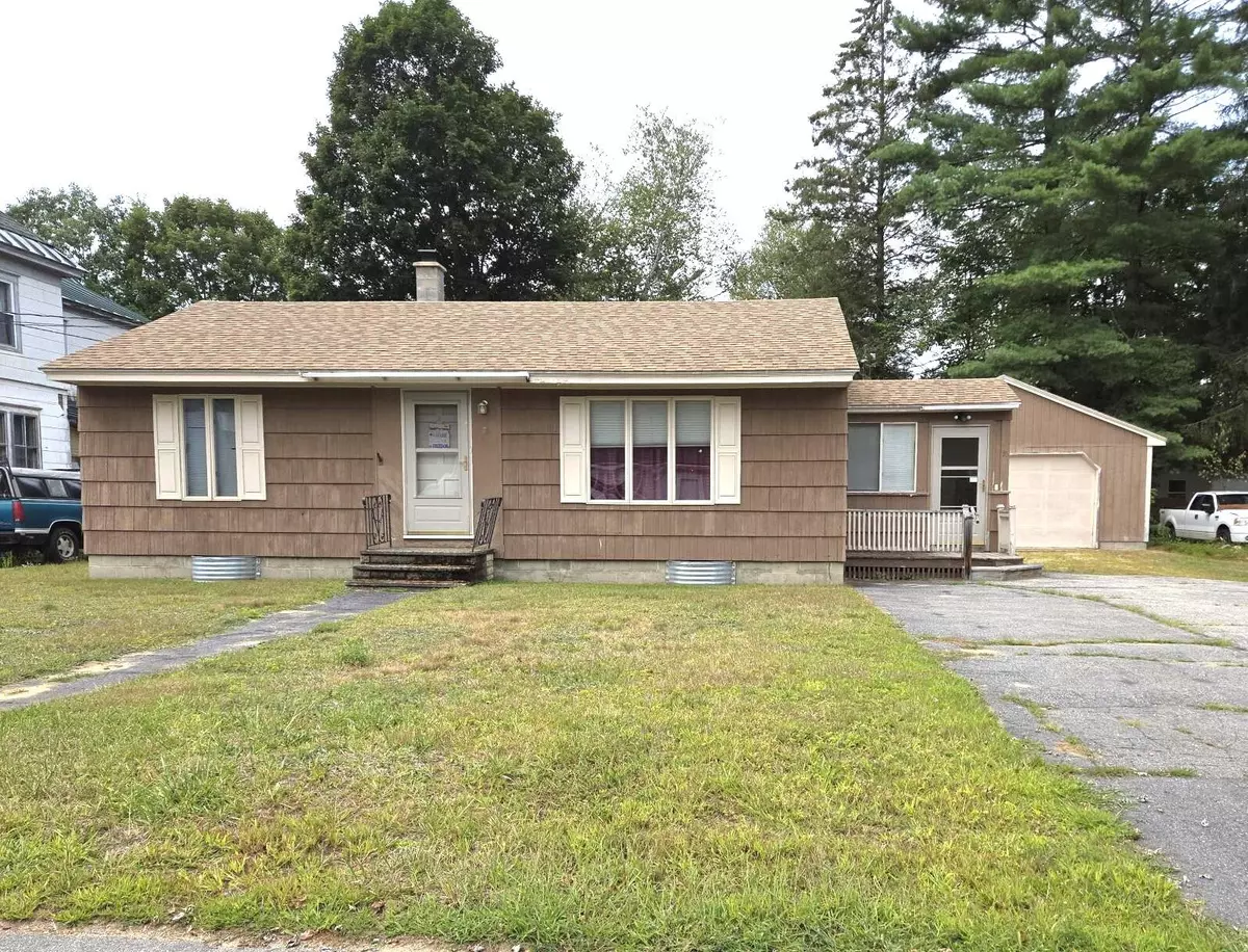 Dixfield, ME 04224,76 High ST