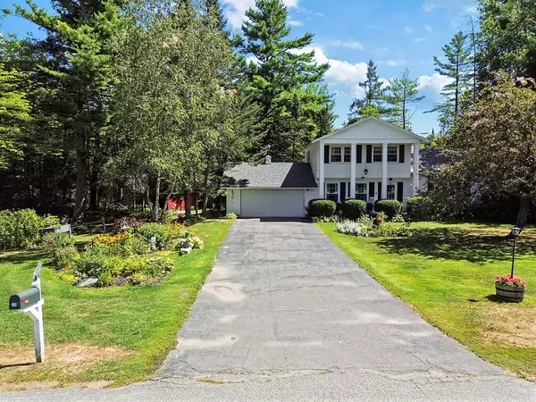 Pittsfield, ME 04967,231 Birchwood TER