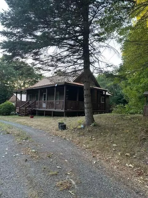 Dixmont, ME 04932,581 Western AVE