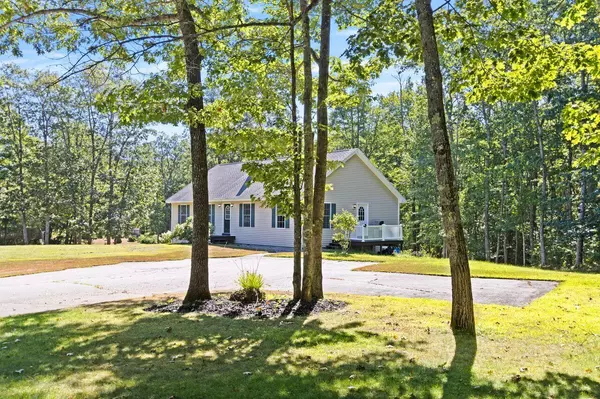 61 Sabbady Point RD, Windham, ME 04062