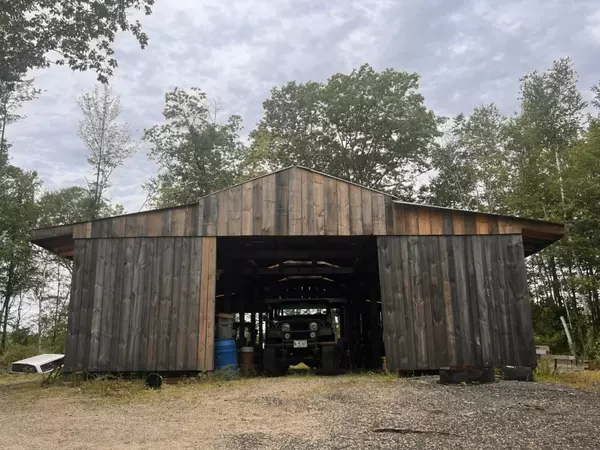 Lyman, ME 04002,3-33-4 Howitt RD