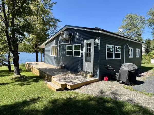 79 E Van Buren Cove RD, T17 R3 Wels, ME 04785