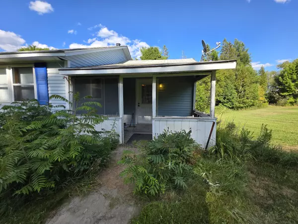 Lee, ME 04455,248 Thomas Hill RD