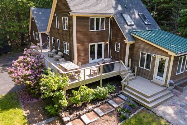 2 Harbor Ridge RD, Freeport, ME 04032